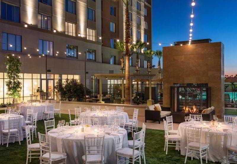 Courtyard By Marriott Irvine Spectrum Luaran gambar